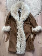 Stradivarius suède fluffy jas, Ophalen of Verzenden, Zo goed als nieuw, Maat 36 (S), Bruin