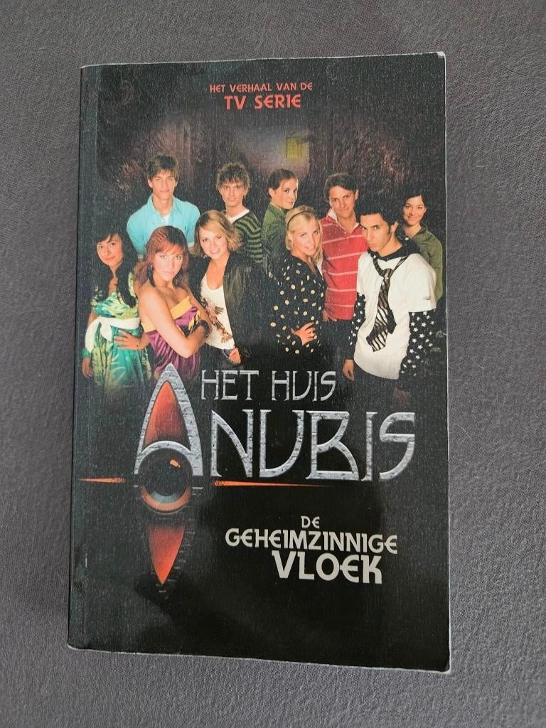 het huis anubis, Ophalen of Verzenden, Gelezen, Fictie algemeen