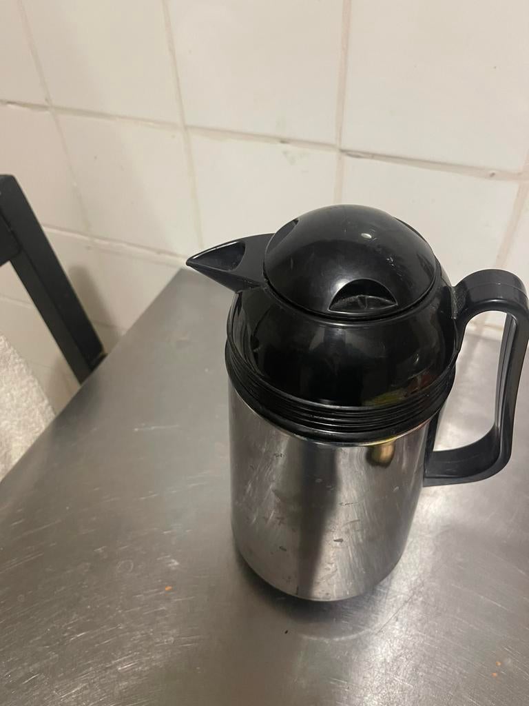 Thermoskan, 1 tot 2 liter, Ophalen, Zo goed als nieuw