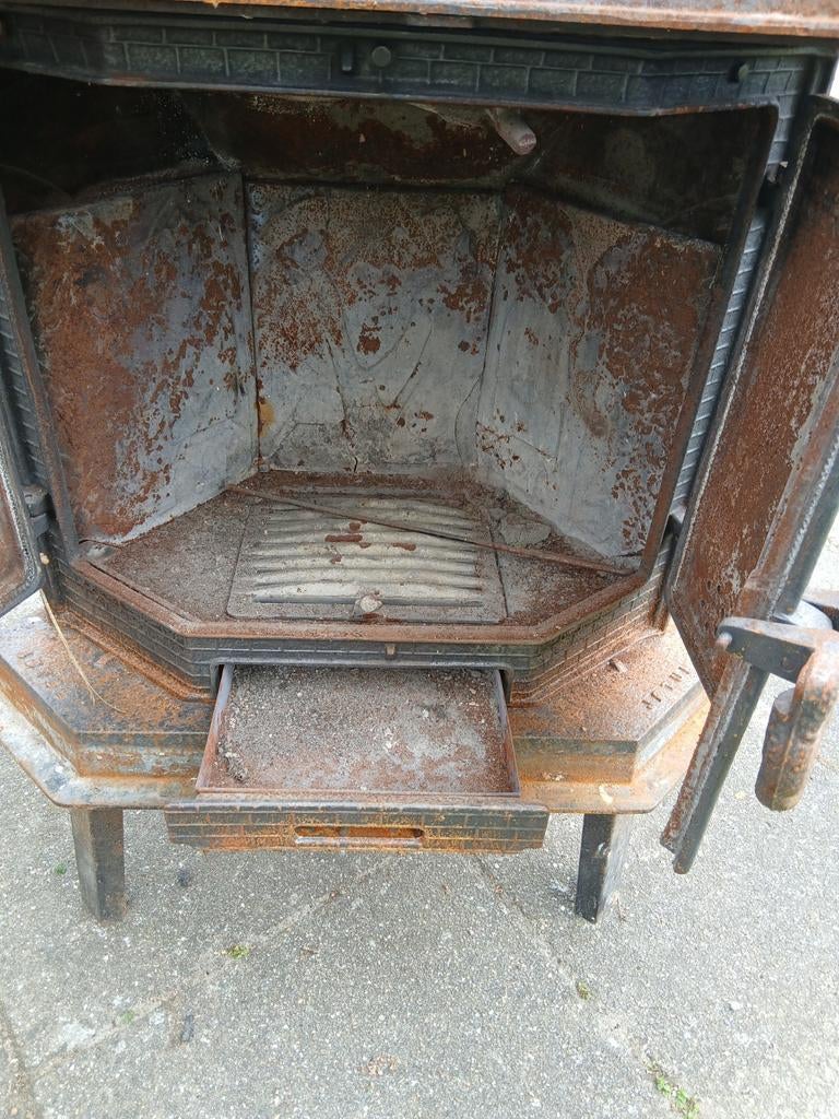Gietijzeren inbouw kachel merk jotul uitlaat 150 mm, Ophalen of Verzenden