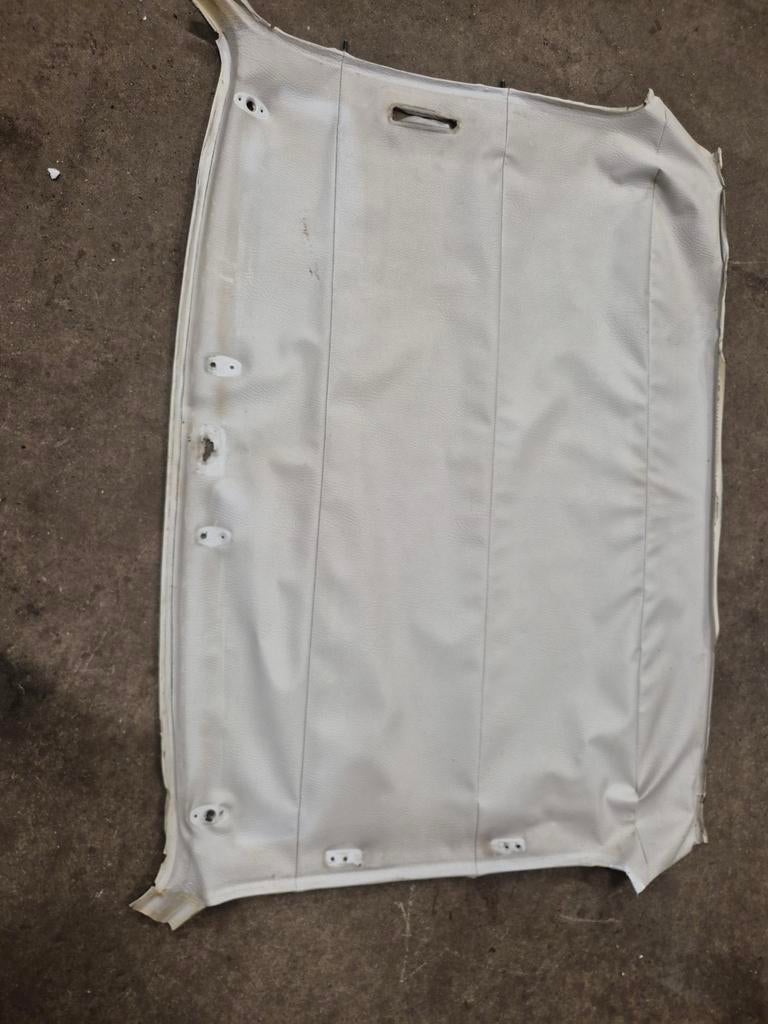 Hemel hemelbekleding caddy mk1, Ophalen