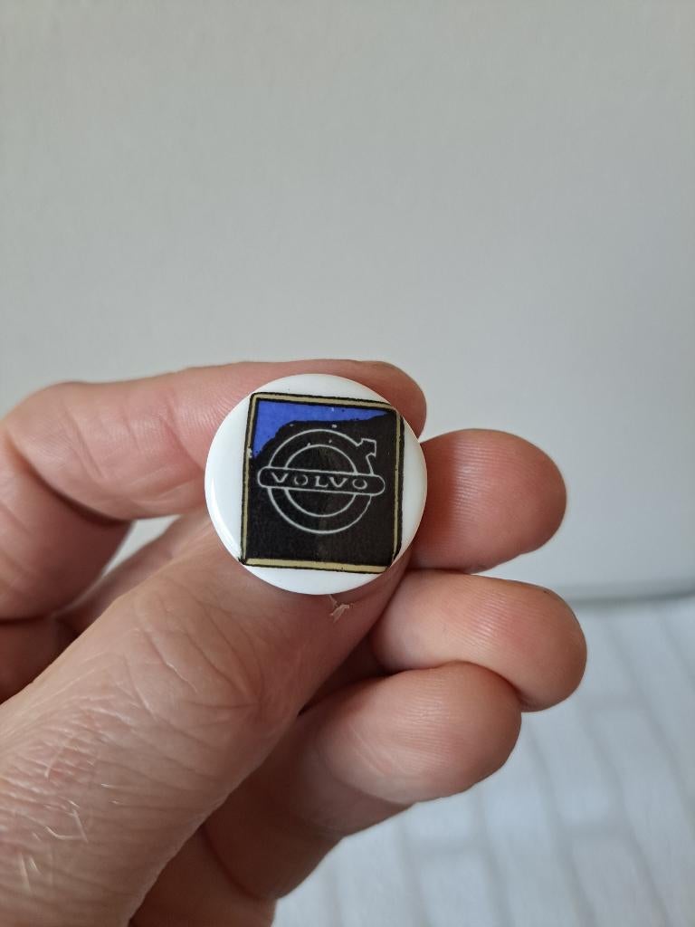 Porselein knoop met Volvo logo Birchcroft D2.5xH1.5cm, Ophalen of Verzenden, Nieuw, Auto's
