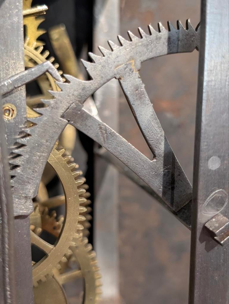 Antiek lantaarn klok uurwerk. €100., Antiek en Kunst, Antiek | Klokken, Ophalen