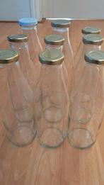 Glazen flessen om bv sap in te maken., Ophalen