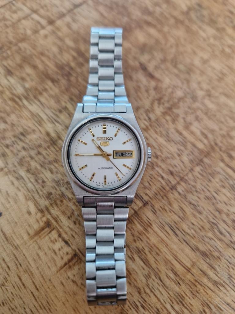 Seiko 5 Automatisch Horloge - Klassiek Stalen Design, Sieraden, Tassen en Uiterlijk, Horloges | Dames, Gebruikt, Staal, Polshorloge