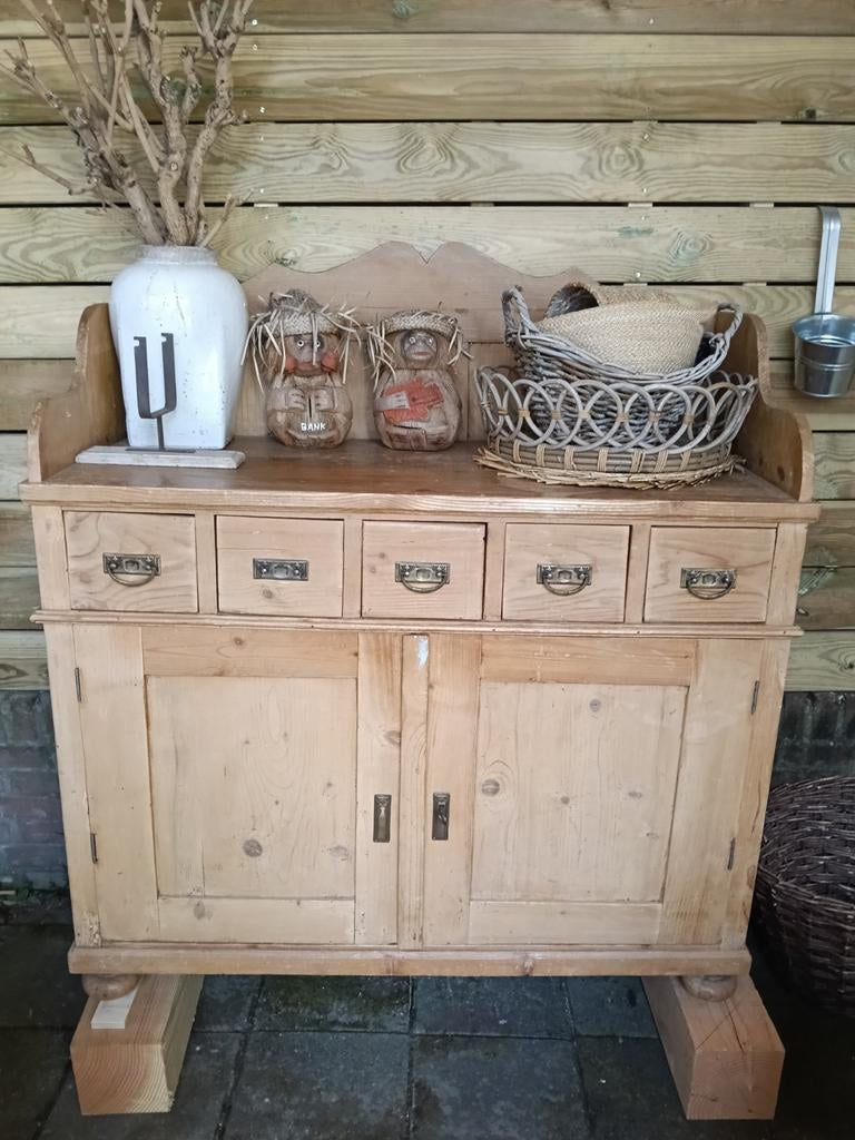 Oud grenen kastje/commode met 5 lades en 2 deurtjes, Huis en Inrichting, Kasten | Dressoirs, Ophalen