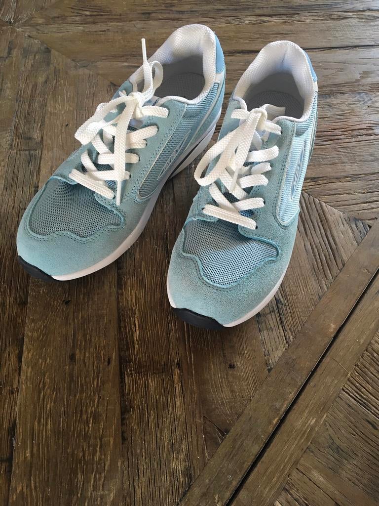 Mbt schoenen, Blauw, Nieuw, Ophalen of Verzenden, Sneakers of Gympen