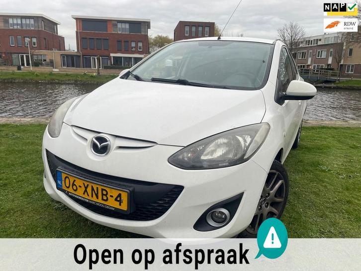 Mazda 2 1.3 BIFUEL Navigator GT CLIMA NAP GOED LEZEN AUB !, Auto's, Mazda, Bedrijf, Te koop, ABS, Airbags, Airconditioning, Bluetooth