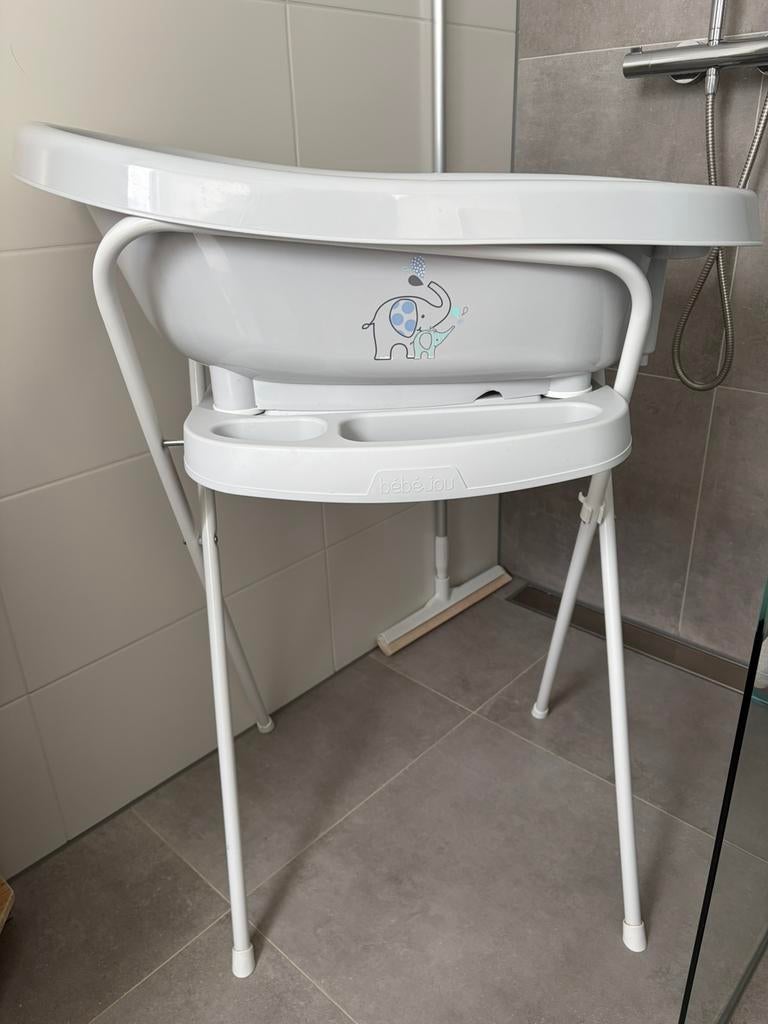 Schattig Bébé-jou badje met standaard, Ophalen, Zo goed als nieuw, Badje, Bébé-jou