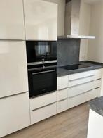 Keuken met eiland te koop aangeboden, Ophalen, Wit, Enkelwandige keuken, Zo goed als nieuw