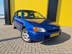 Toyota Starlet 1.3 16V 1998 Blauw, Auto's, Voorwielaandrijving, 74 pk, 4 cilinders, Starlet