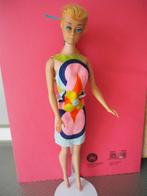 Barbie Swirl vintage in 1960-jurk, Ophalen of Verzenden, Zo goed als nieuw, Pop, Levensecht of Reborn