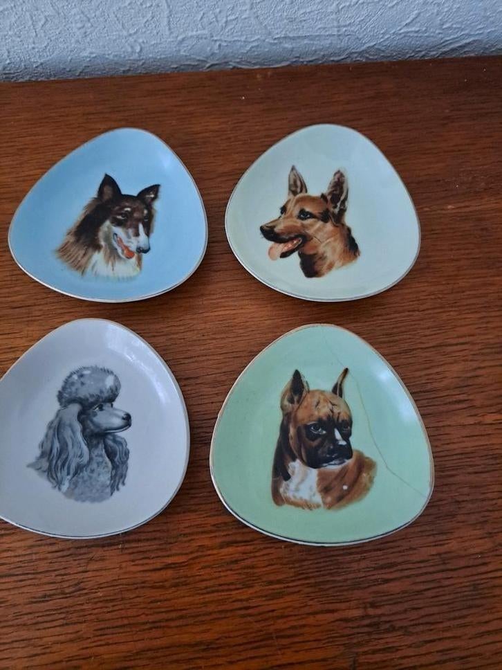 Vintage schaaltjes op opdruk honden, Ophalen of Verzenden