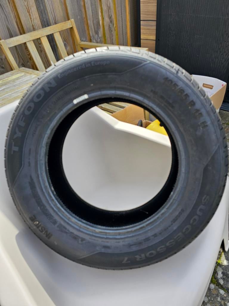 1x Zomerband 185/65 r15h, Auto-onderdelen, Banden en Velgen, Ophalen, 15 inch, Nieuw, Band(en)