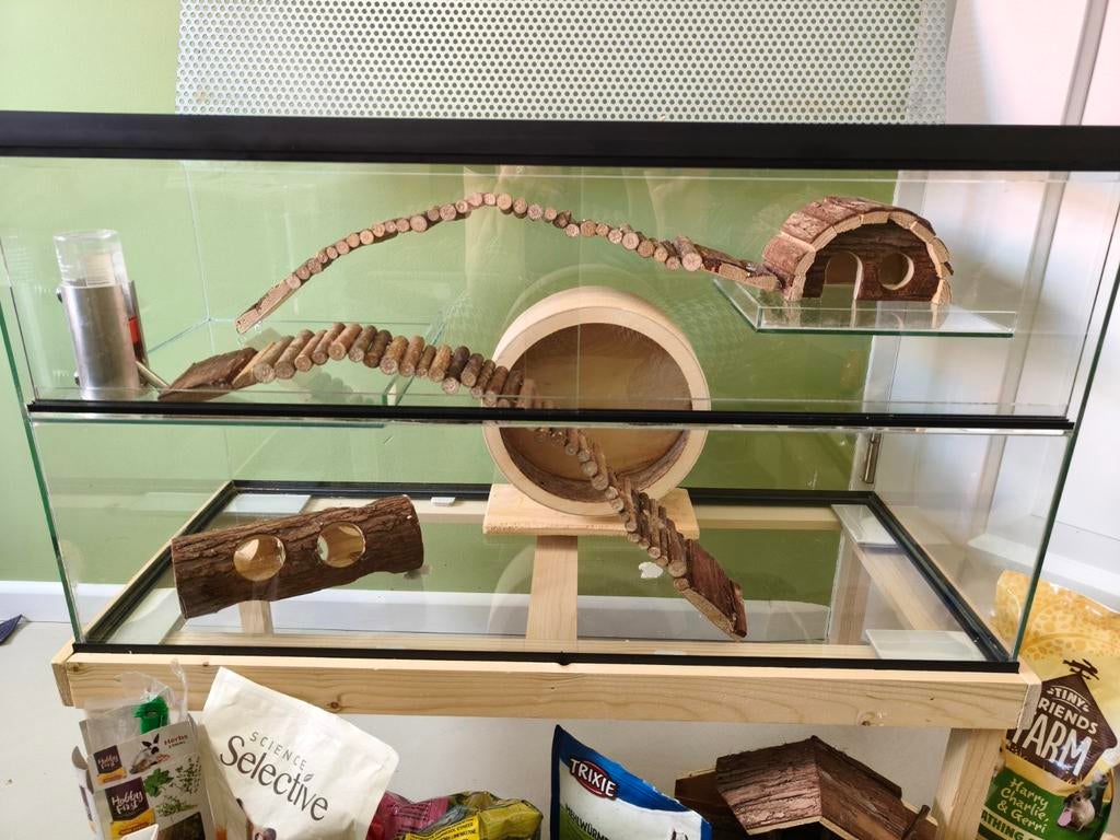 Terrarium en veel hamster benodigdheden, Minder dan 75 cm, Zo goed als nieuw, Ophalen, Minder dan 60 cm