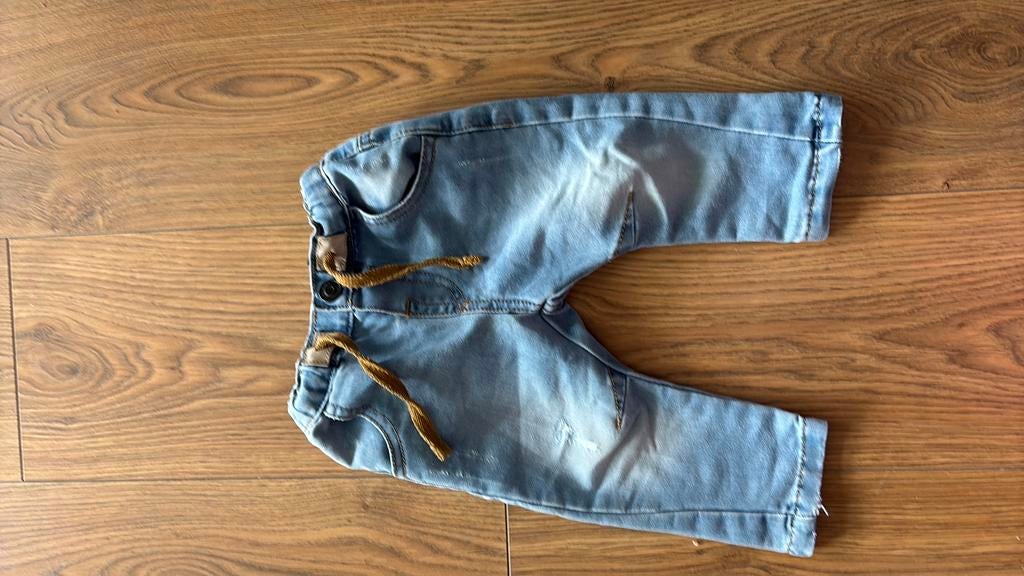 Spijkerbroek zara baby, Kinderen en Baby's, Ophalen of Verzenden, Zo goed als nieuw, Jongetje of Meisje, Broekje
