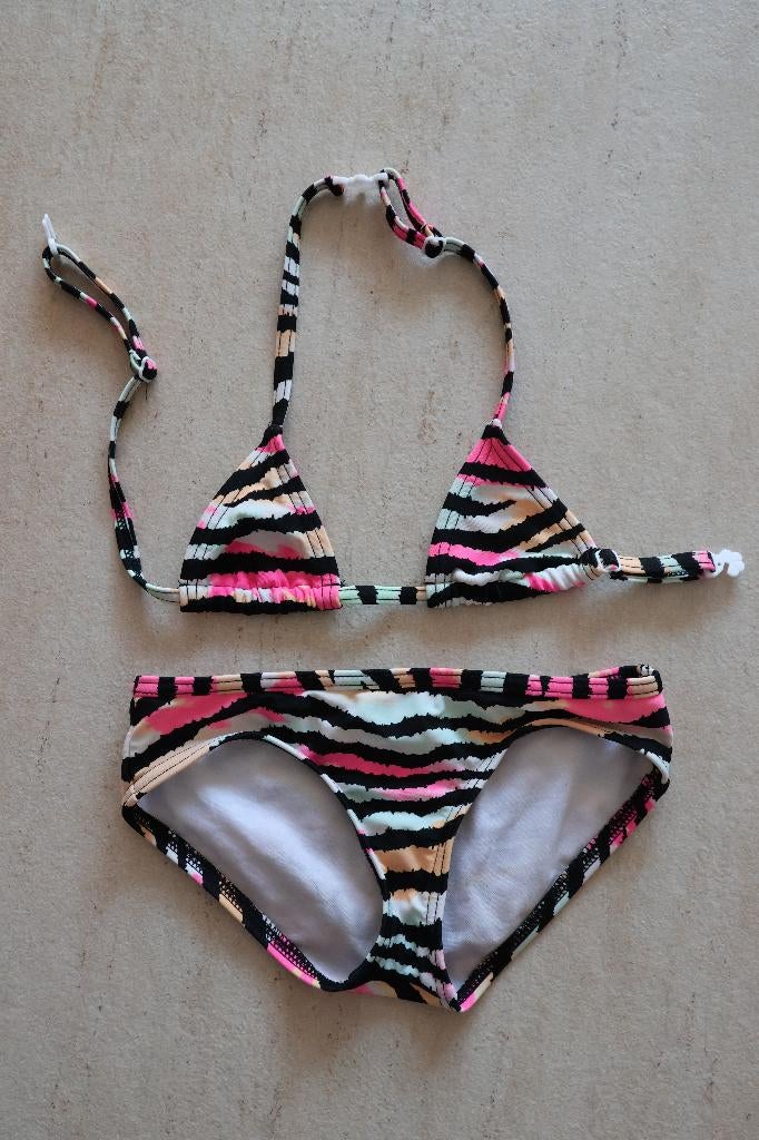 Just Beach bikini 116, Kinderen en Baby's, Kinderkleding | Maat 116, Meisje, Sport- of Zwemkleding, Ophalen of Verzenden, Zo goed als nieuw