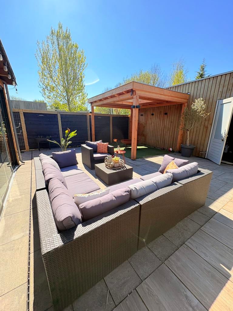 Volledige tuinset met kussens & accessoires optie: vuurkorf, Ophalen, Kunststof, Gebruikt, 8 zitplaatsen