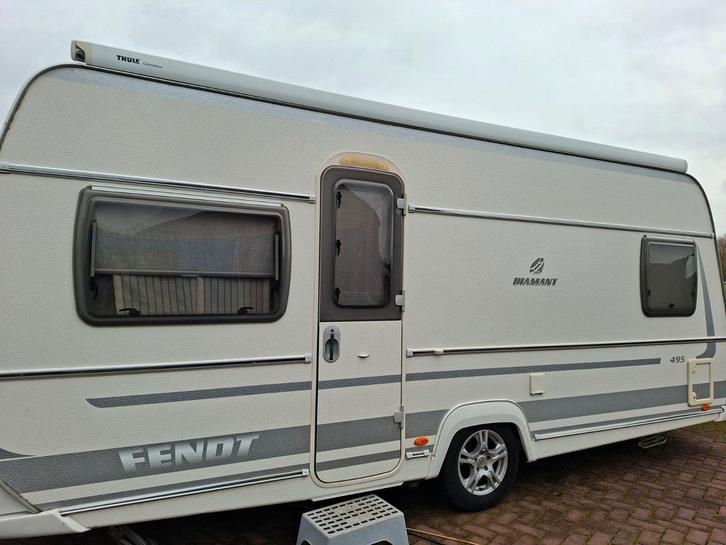 Fendt Diamant 2012 met mover, airco en Isabella voortent, Caravans en Kamperen, Caravans, Particulier, tot en met 4, Rondzit, Fendt