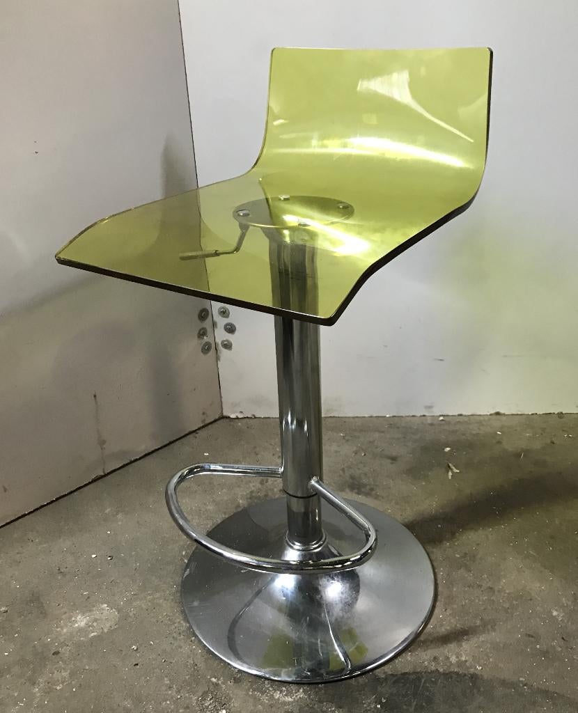 Barkruk, barstoel, kunststof, Ophalen, Gebruikt, 60 tot 90 cm, 1 kruk