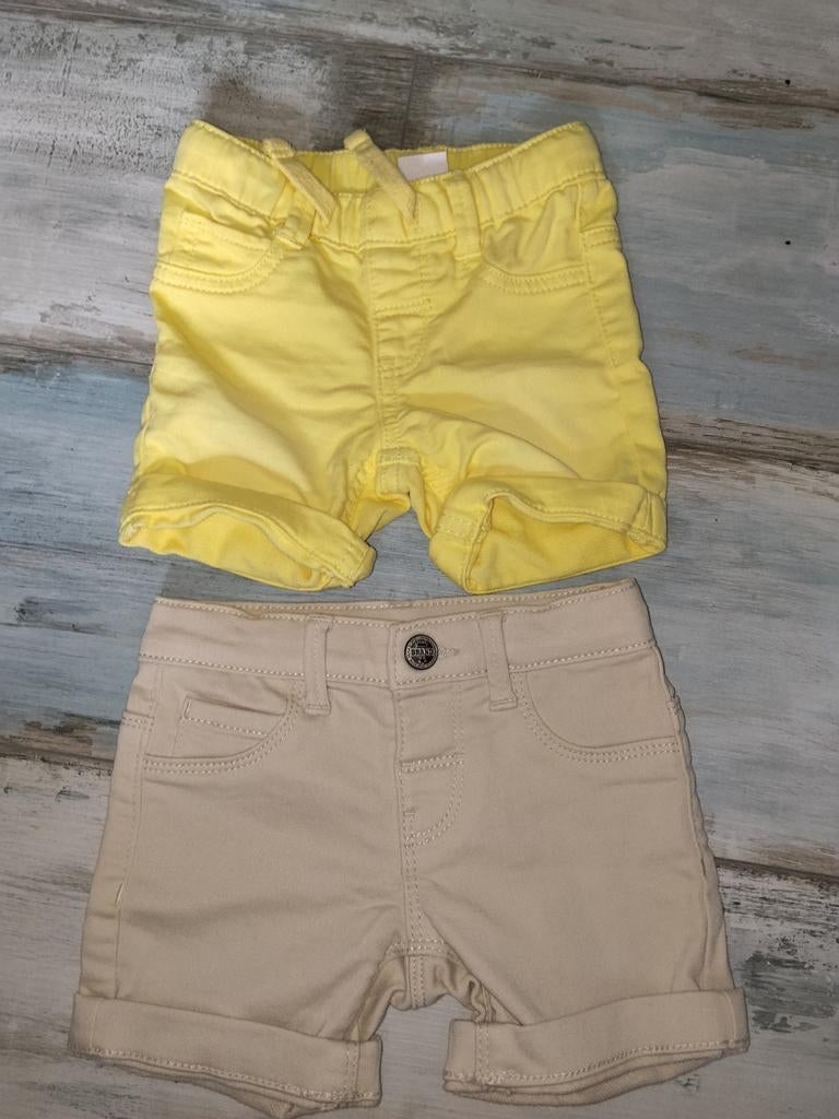 Twee korte broeken maat 74 Hema, Kinderen en Baby's, Babykleding | Maat 74, Ophalen of Verzenden