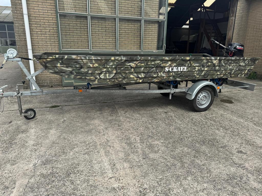 Aluminium jon 4.25 x 1.60. Incl suzuki 6pk en kanteltrailer, Ophalen, Aluminium, Zo goed als nieuw, Benzine