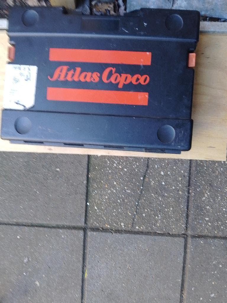 klopboormachine /hakhamer, Ophalen