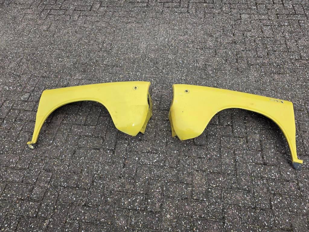 Polyester spatborden daf 66 volvo 66, Auto-onderdelen, Carrosserie en Plaatwerk, Ophalen, Voor, Volvo, Bumper