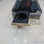 Bekerhouder BMW E90 E91 E92 E93 E9x 3 serie rechts bestuurde, Petuelring 130
80788  Munich, DE, Gebruikt, Info@bmw.de, Ophalen of Verzenden