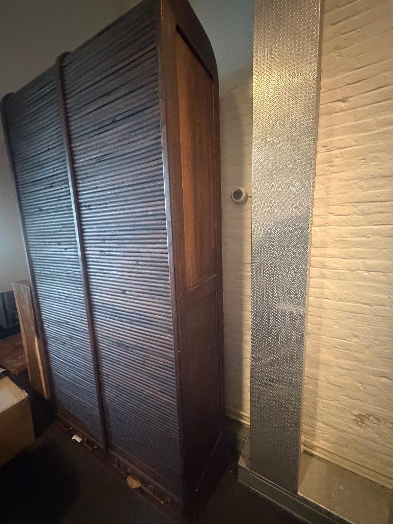 Kasten roldeuren hout, Ophalen, 100 tot 150 cm, 200 cm of meer, Zo goed als nieuw