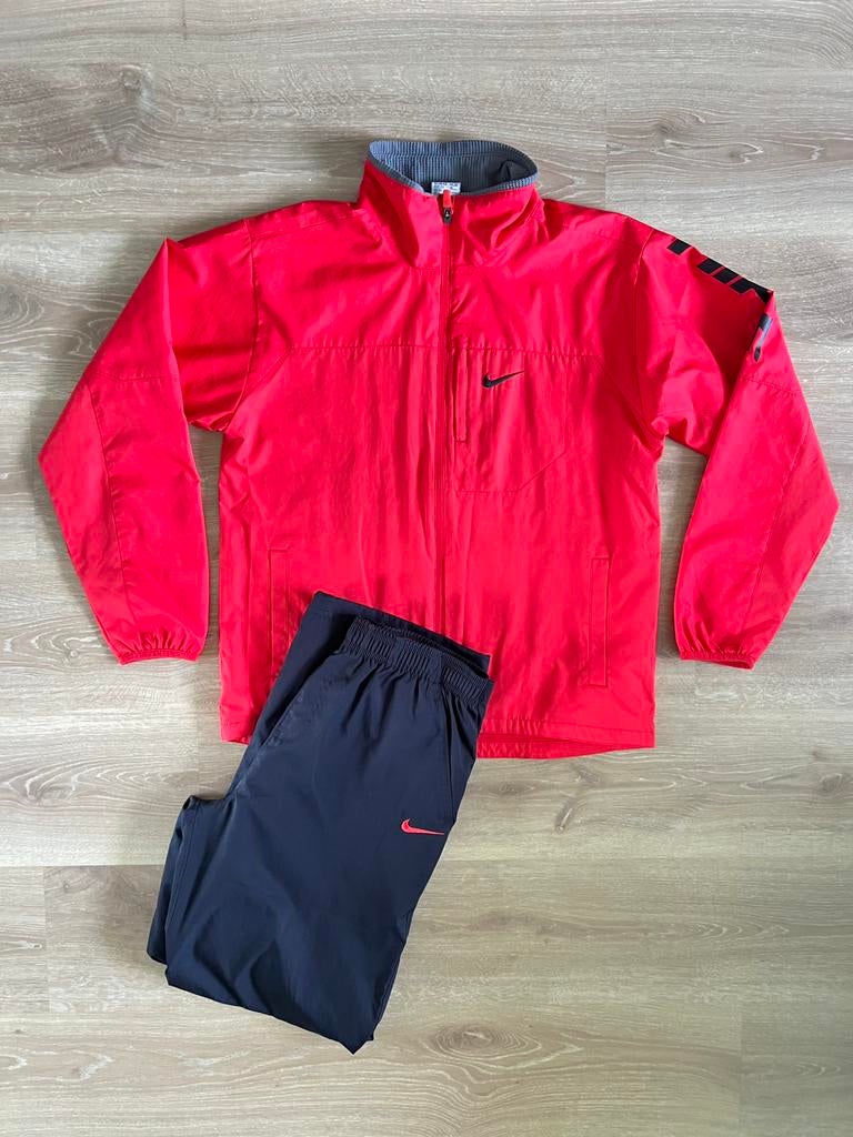 Nike vintage rood zwart trainingspak maat XS, Ophalen of Verzenden, Zo goed als nieuw, Nike, Nike