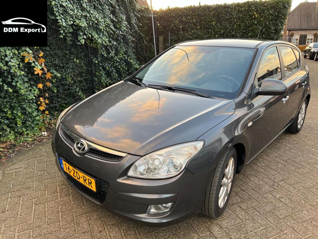 Hyundai i30 1.6 CRDi Style (bj 2008), Auto's, Hyundai, Gebruikt, 4 cilinders, 116 pk, Origineel Nederlands