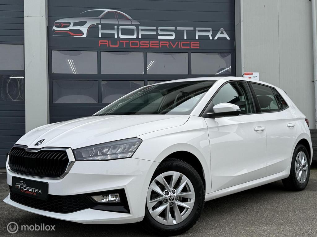 Skoda Fabia 1.0 TSI Business Edition Full-Led CarPlay NW-Typ, Auto's, Skoda, Voorwielaandrijving, Parkeersensor, 1071 kg, Euro 6
