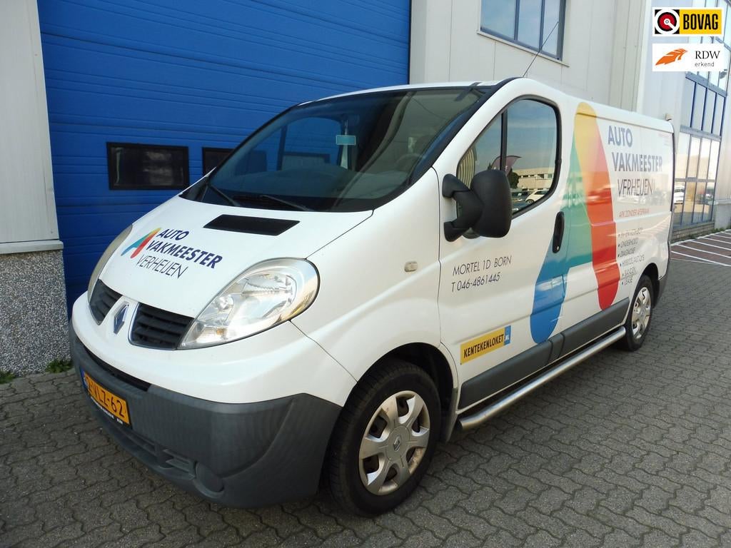 Renault Trafic 2.0 dCi T27 L1H1 Airco, Auto's, Bestelauto's, Voorwielaandrijving, Stof, 4 cilinders, Renault