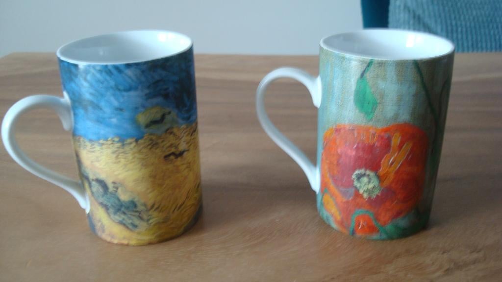 porseleinen bekers museum Gogh, Ophalen of Verzenden, Zo goed als nieuw, Overige stijlen, Kop(pen) en/of Schotel(s)