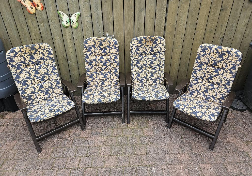 4 Kunststof tuinstoelen / standenstoelen JARDIN met kussens, 4 zitplaatsen, Kunststof, Gebruikt, Ophalen of Verzenden