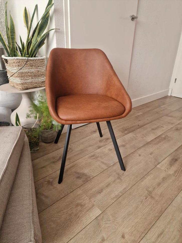 Comfortabele eetkamerstoel - Cognac kunstleer, Huis en Inrichting, Stoelen, Zo goed als nieuw, Eén, Kunststof, Metaal, Bruin, Ophalen of Verzenden