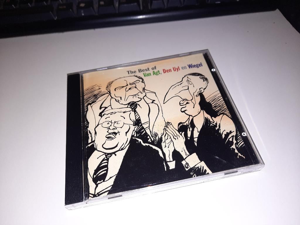 CD RARE The Best Of Van Agt, Den Uyl En Wiegel, Ophalen, Zo goed als nieuw, Levenslied of Smartlap