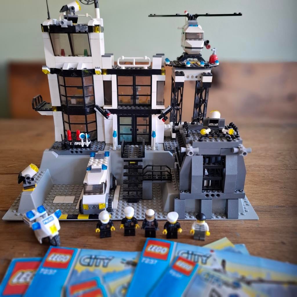 Lego City Politiebureau 7237, Compleet, Lego, Ophalen of Verzenden, Complete set