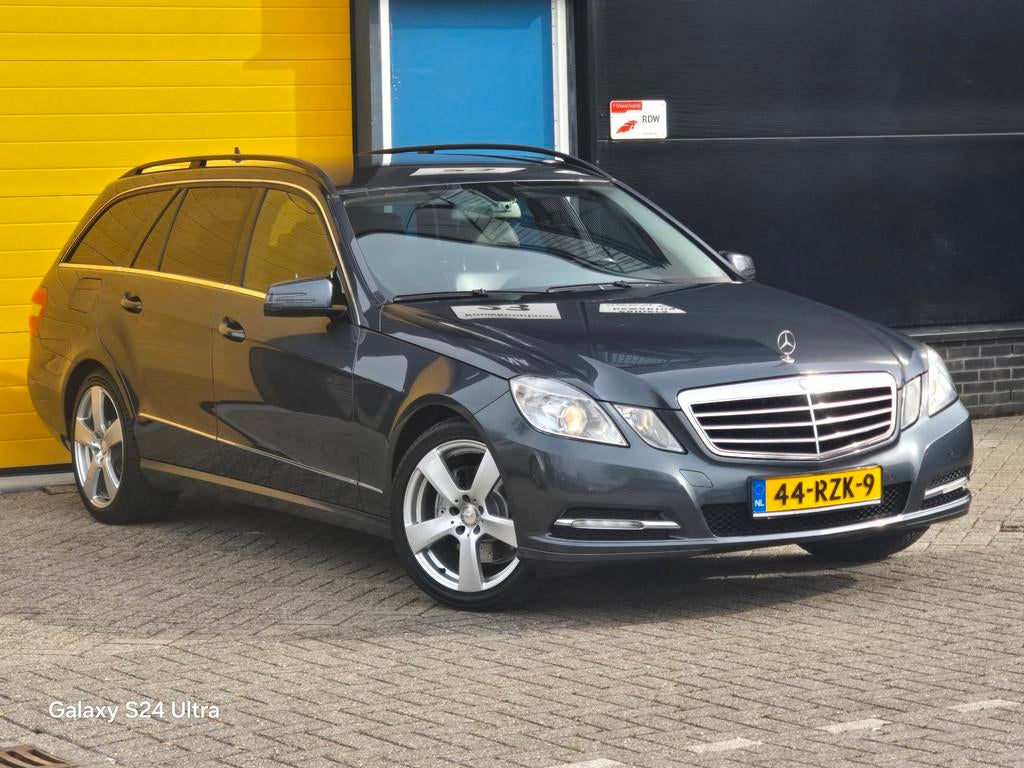 Mercedes-Benz E-klasse Estate 200 CGI Edition 125 Sport / TO, Auto's, Mercedes-Benz, Automaat, Euro 5, Achterwielaandrijving, Gebruikt