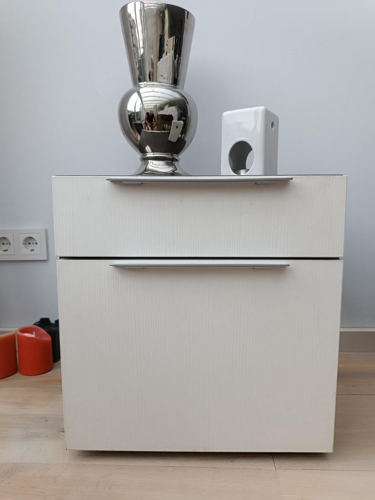 2 nachtkastjes voor €40,-  Ophalen in Westland, Ophalen, Minder dan 45 cm