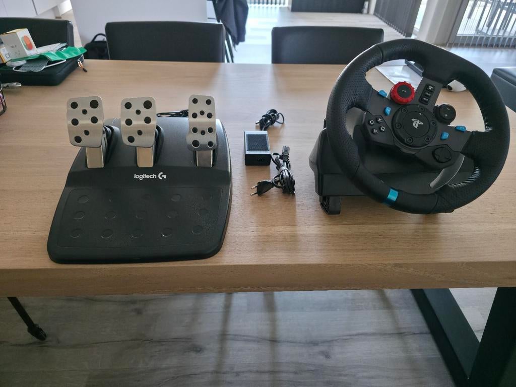 Logitech G29 Driving Force racestuur met pedalen, Ophalen of Verzenden, Gebruikt