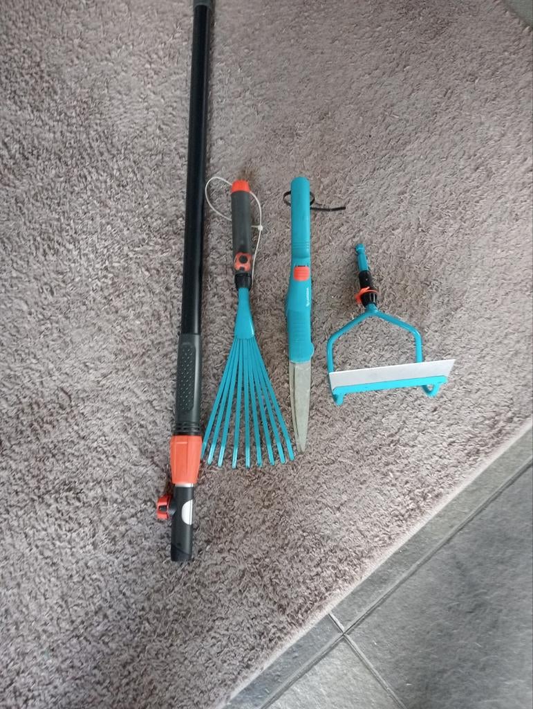 Gardena Combisystem: steel, hark, schoffel, onkruidsteker, Tuin en Terras, Ophalen of Verzenden, Gebruikt, Hark, Gardena