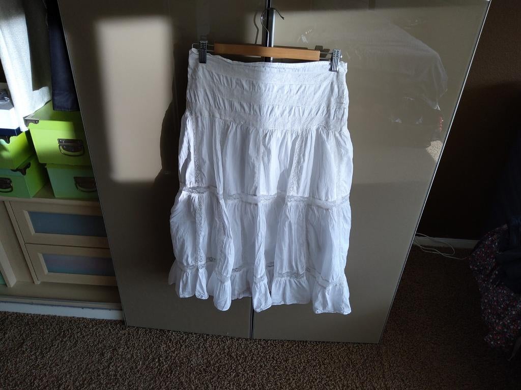 Witte rok met kanten stroken, Ophalen of Verzenden, Zo goed als nieuw, Wit