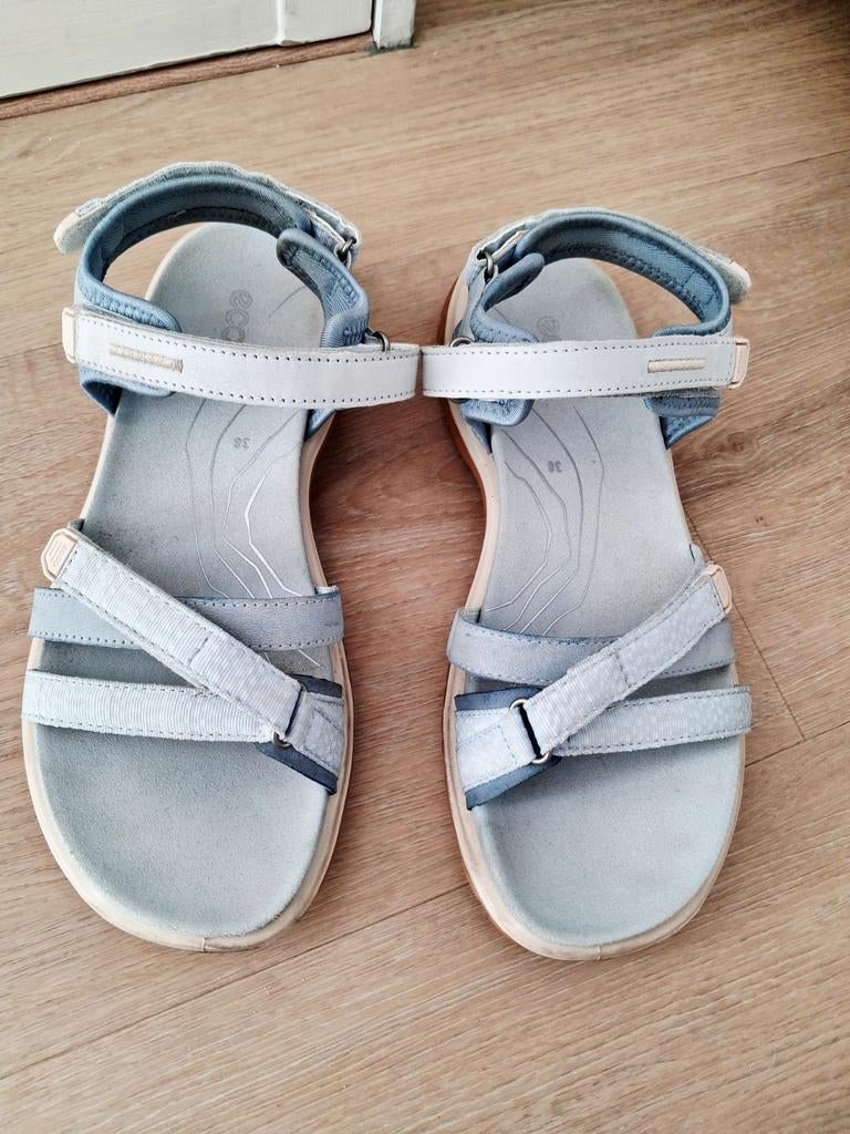 Lichtblauwe sandalen Ecco maat 38, Kleding | Dames, Schoenen, Ecco, Sandalen of Muiltjes, Zo goed als nieuw, Verzenden