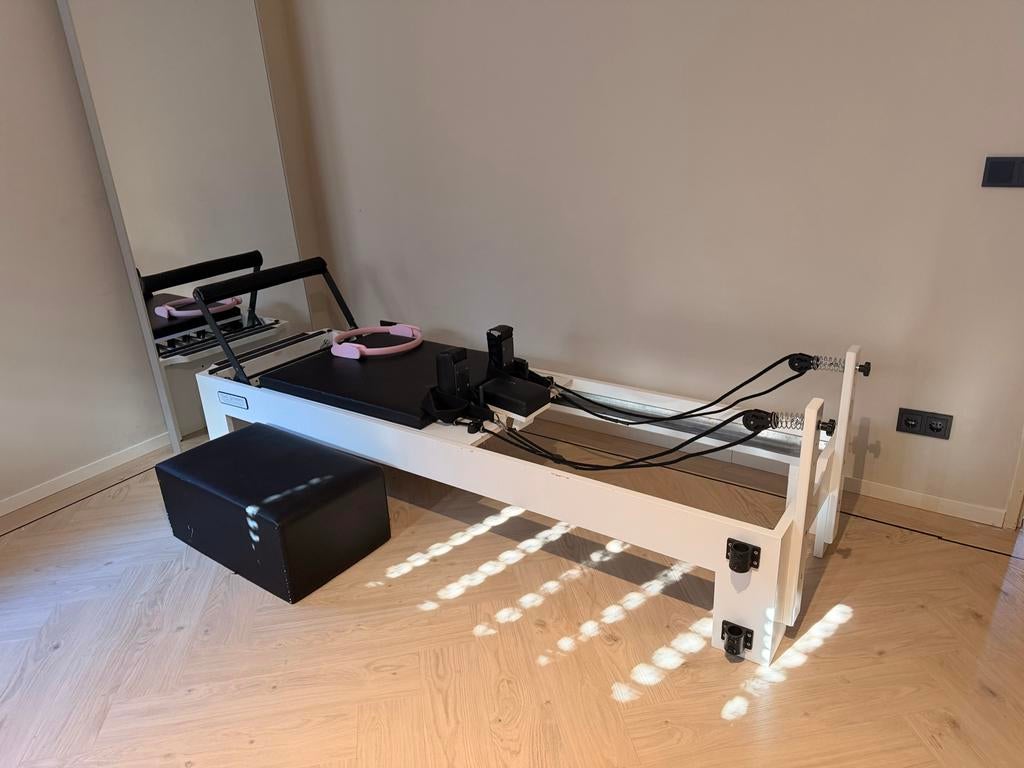 Pilates Reformer met Tower en Jumpboard - Goede Staat, Ophalen, Gebruikt, Overig