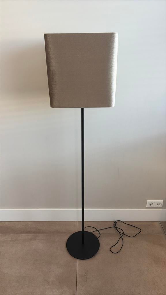 Ikea Skaftet vloerlamp met lampenkap, Ophalen, Zo goed als nieuw, Metaal, 150 tot 200 cm