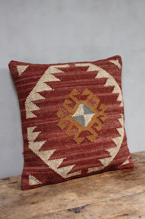 Uniek Kelim Kussen Naturel Roodtinten Kleurrijk Sierkussen, Huis en Inrichting, Woonaccessoires | Kussens, Nieuw, Rood, Vierkant