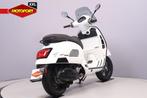 Vespa GTS 300 SUPER (bj 2023), Motoren, Scooter, Bedrijf, Piaggio Vespa B.V., Minervum 7272
4817 ZM  Breda, NL