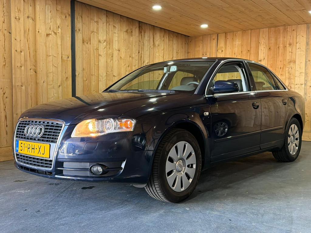 Audi A4 Limousine 3.2 FSI V6 Quattro 2005 Automaat Navi Clim, Auto's, Audi, Automaat, Parkeersensor, Blauw, A4